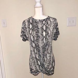 First love snake print short sleeve women blouse